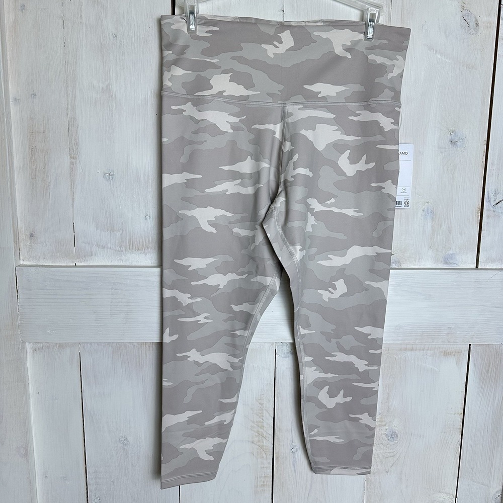 NEW Athleta Elation Camo 7/8 Tight Taupe Sz 1X, High Rise, UPF, Moisture Wicking - Picture 1 of 7